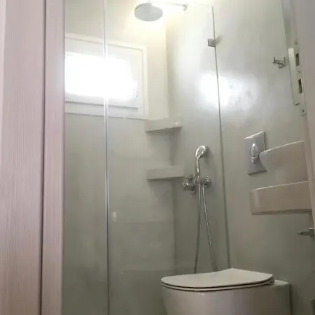 Daire Barewake's Place 3 Cosy Perfect For Romantic Getaway By The Sea Alikí